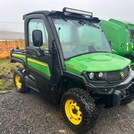 John Deere 865M Gator